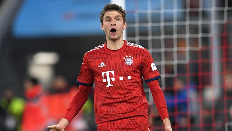 Bayern appeal against Mueller red card