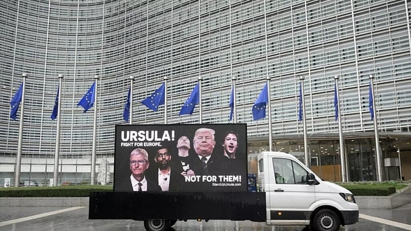 EU moves to cut red tape with overhaul of AI and data privacy laws