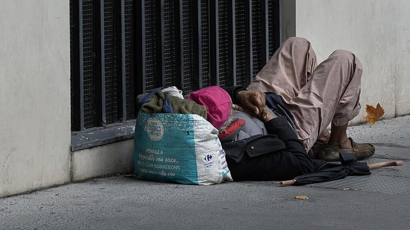 France's most vulnerable households are getting poorer, warns charity