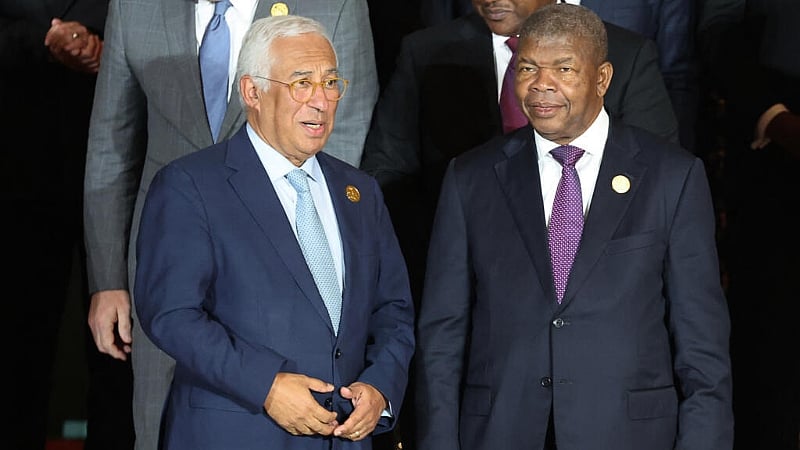 AU-EU summit ends with pledges on trade, minerals and migrati
