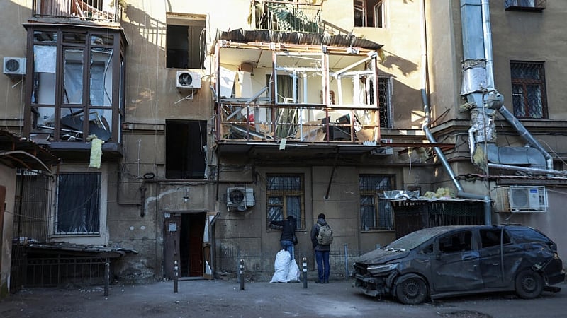 Brussels lays out €90bn loan for Ukraine with military focus