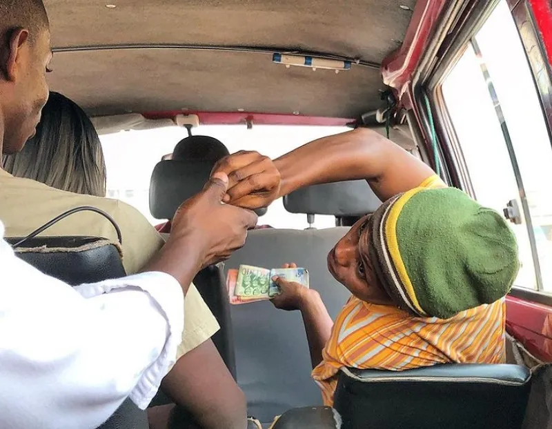 How commuters are charged per short distances by commercial ...