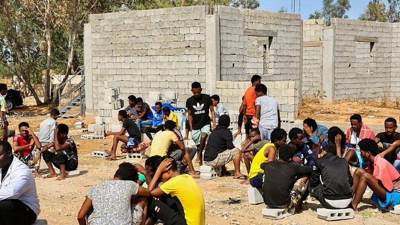 Bodies of more than 20 African migrants found in mass grave i