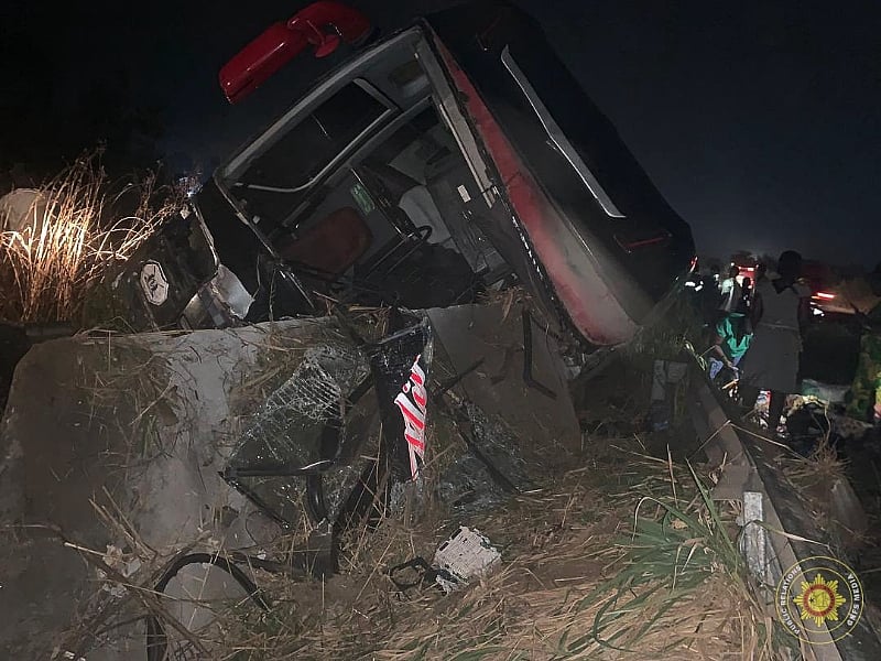 Bus overturns on Accra–Kumasi highway, 34 passengers injured