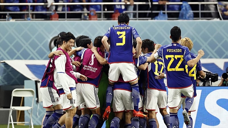 2022 World Cup: Japan beat Spain as both advance on dramatic night