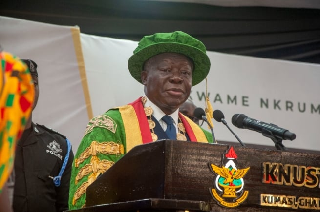 Asantehene urges govt to provide KNUST financial clearance to recruit more s