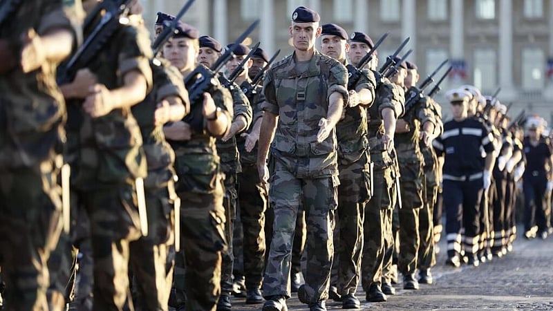 Legacy of conscription shapes France's new version of military service