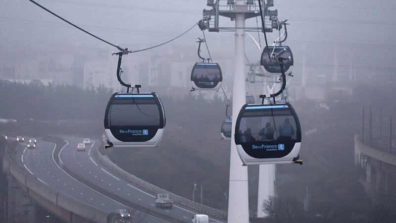 First urban cable car unveiled in Paris region