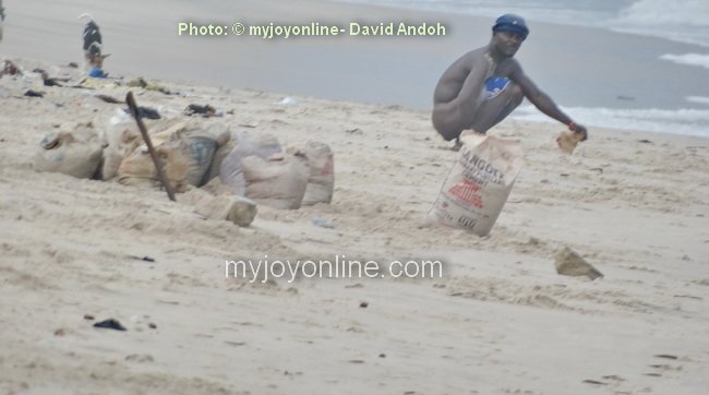 Open Defecation Man Open Defecation Increases In Urban Areas