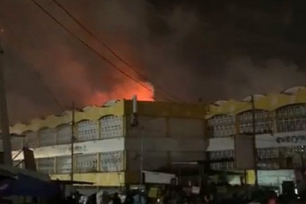 Fire destroys 12 fabric shops at Kaneshie