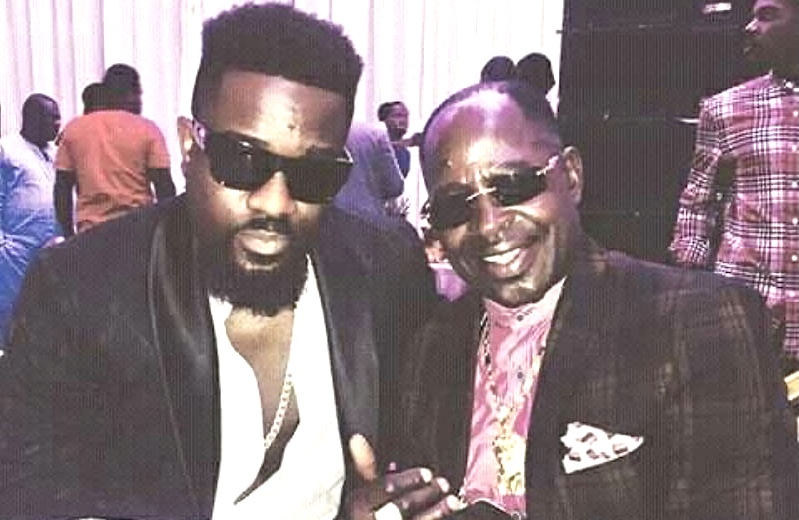 First-ever artist to be on the same song with Amakye Dede — Sarkodie ...