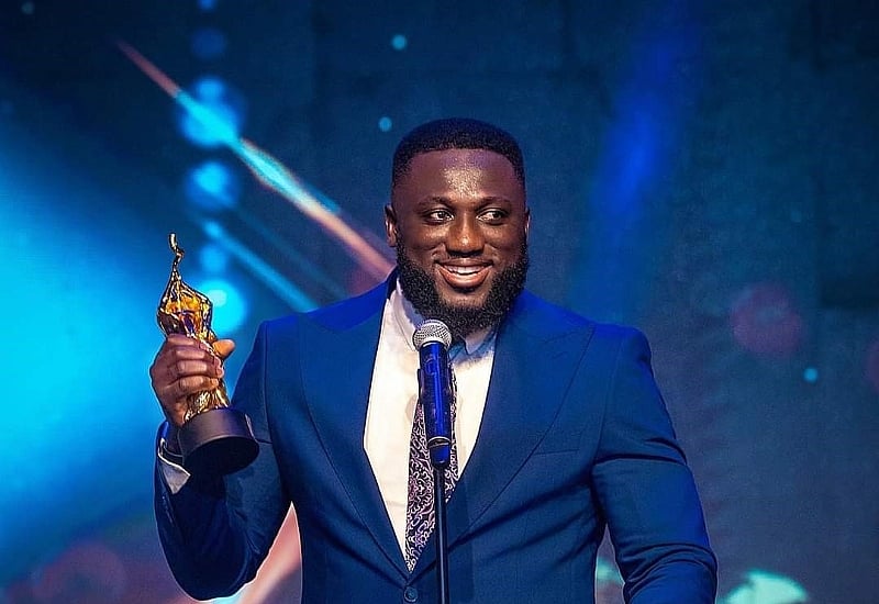 Mog Wins Artiste Of The Year At Praise Achievement Awards 2022