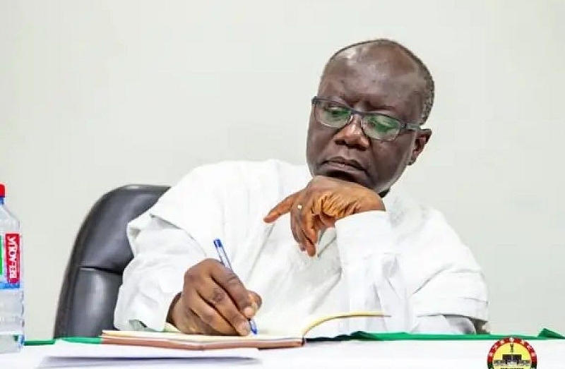 Finance Ministry drags individual bond holders into debt exchange programme