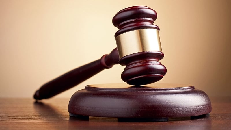 Court jails two labourers six months for stealing slippers