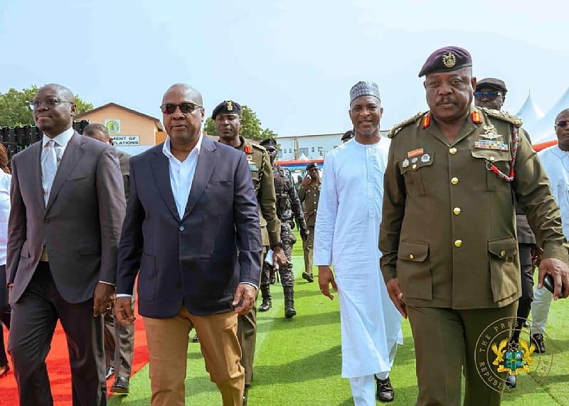 President Mahama announces pay rise for military 