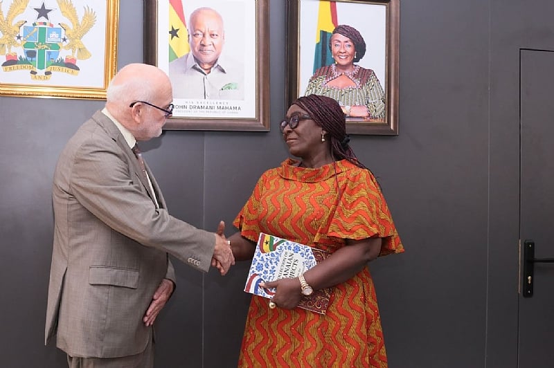 Tourism Minister engages Netherlands Ambassador Jeroen Verheul on Artefact r