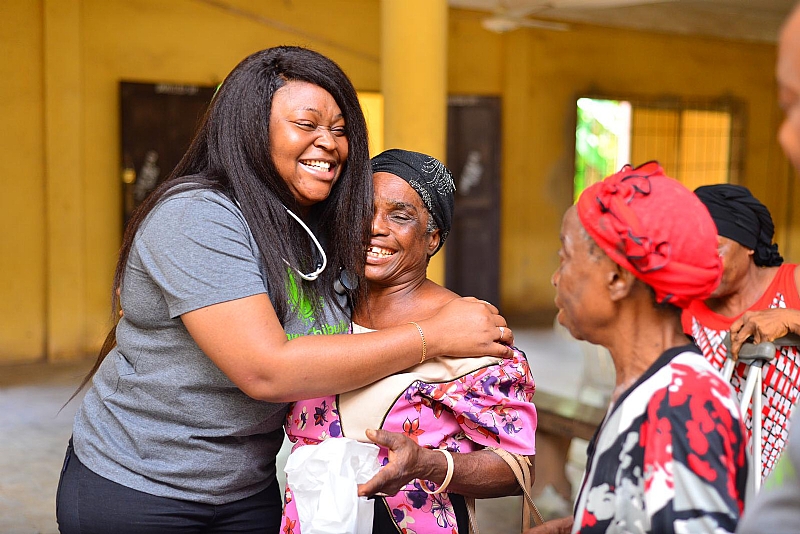 US Based Philanthropist, Chinwe Chibuike Marks Birthday In Nigeria,Visit Abia Hospital For Impact Outreach - Modern Ghana