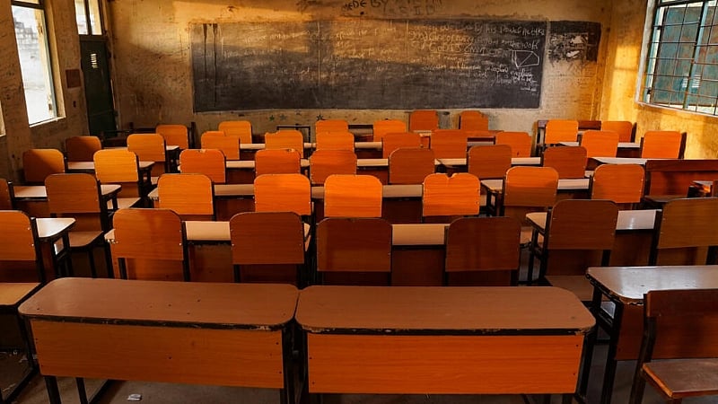 France offers more support for Nigeria as 100 abducted schoolchildren released