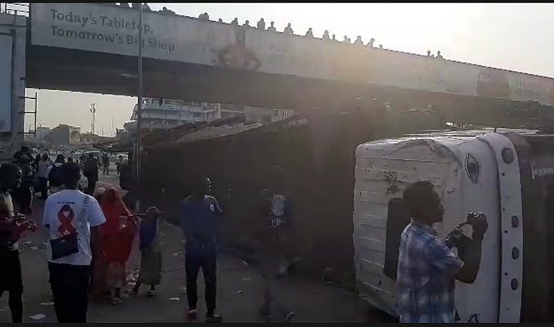 Truck overturns at Circle Interchange