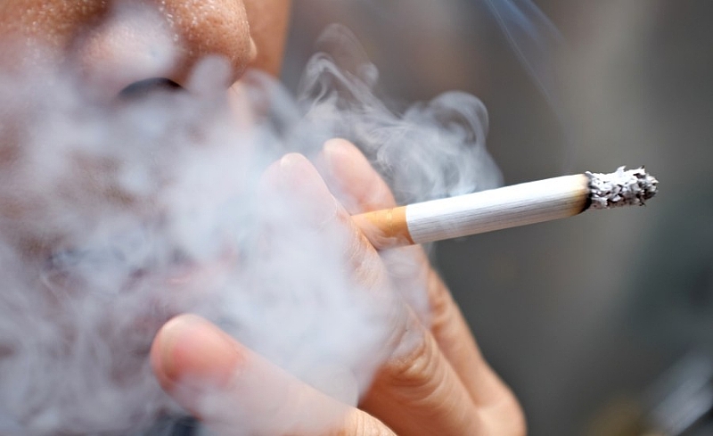 cigarette bujhana in english Cigarettes were once considered healthy, even doctors used to recommend them. Burning truths by Azaadi EP 02: Tobacco once healthy. #Azaadi #SmotectAzaadi #tobacco #americans #burningtruth #Azaadimix #Azaadipop Tobacco - Wikipedia