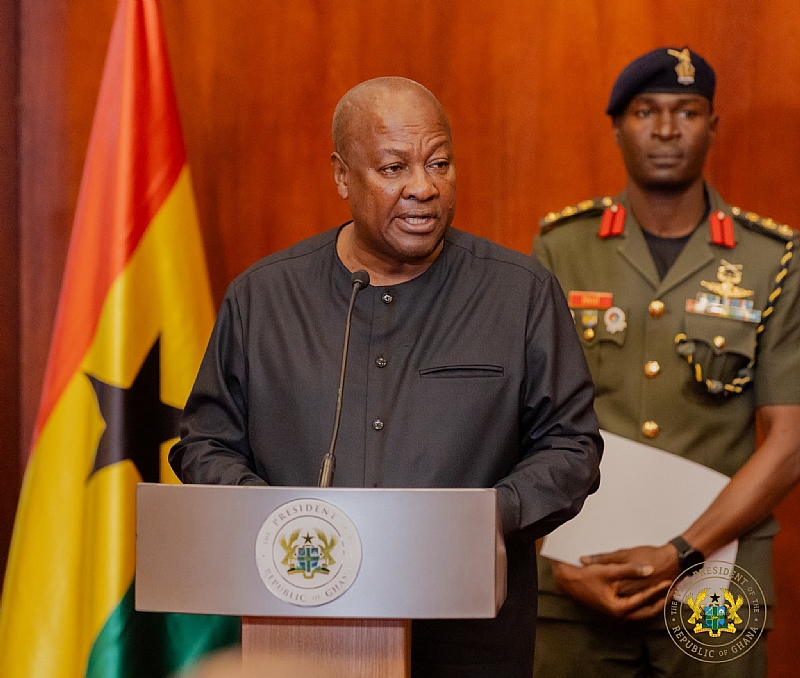 Mahama swears in 12 member Presidential Advisory Group on the Economy