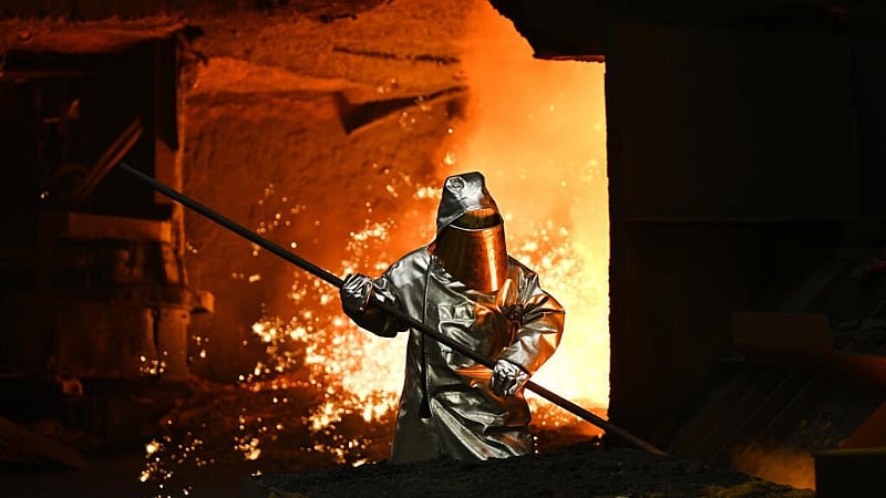 EU leaders push to rescue European economy challenged by China and US