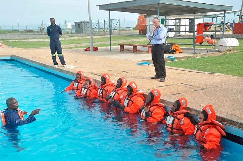 Nautical graduates cry out for help