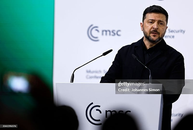 Peace Without History? Zelensky’s Hard Lines Risk Prolonging...