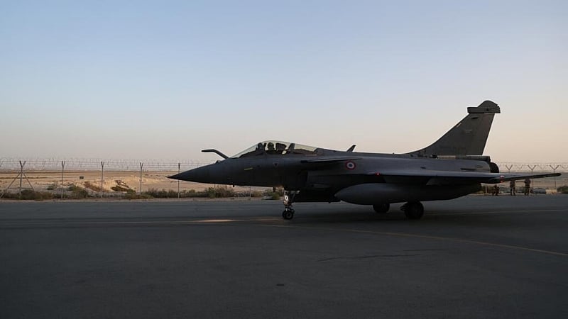 France prepares Middle East evacuations and deploys jets to UAE