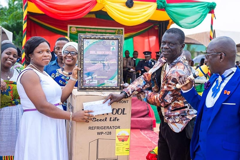 Ghana 61 Mp Rewards District Best Teachers.
