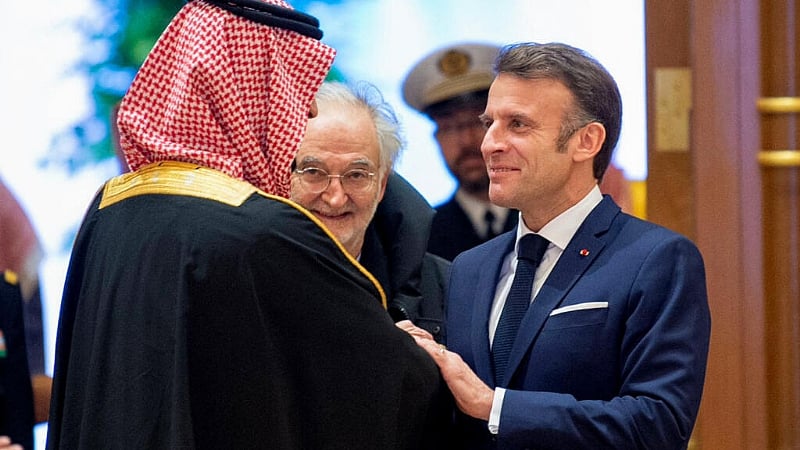 Macron presses for Middle East de-escalation as Iran–US talk...