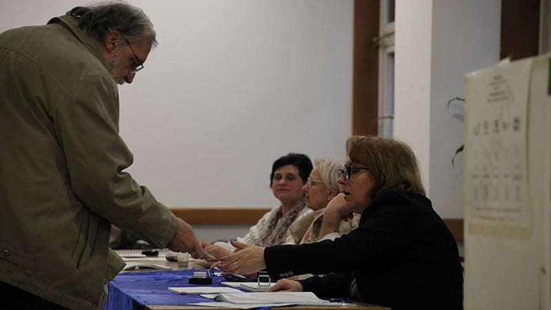 Polls open in Hungary after a campaign of rallies, protests ...