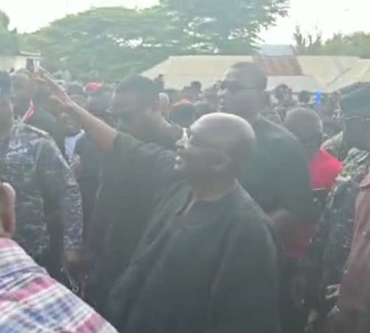 Bawumia steals show at late Kumawu MP's one-week observation - Vimarsana News