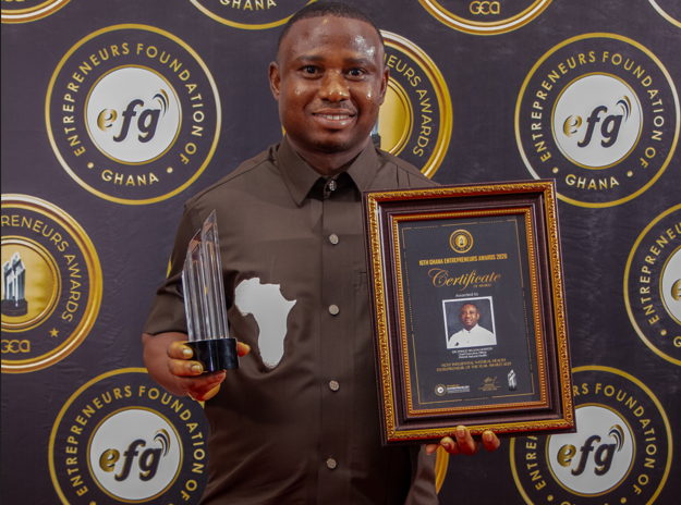 PIWAK CEO wins 2025 most influential natural health entrepreneur award