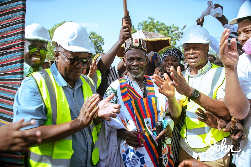 Mahama pledges to contribute to the development of Gonja Kindom