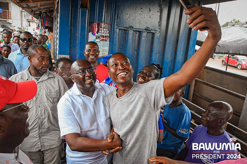 Gov't will provide 5,000 head porters with entrepreneurship skills, starter packs this year — Bawumia - Vimarsana News