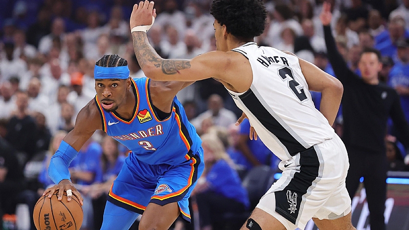 Shai Gilgeous-Alexander stars as Oklahoma City Thunder level series against