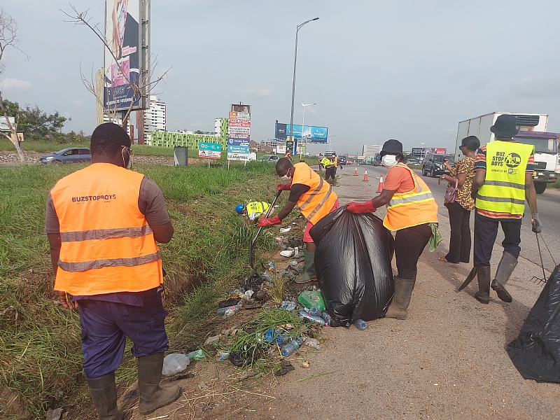 NASPA and BuzStopBoys join forces to clean Accra Mall - Vimarsana News