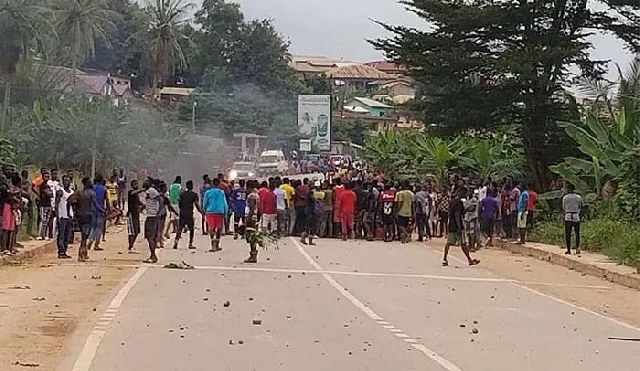 Teshie residents to stage 'MƐƐba Teshie' demo over bad roads - Vimarsana News