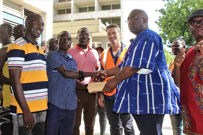 Joe Ghartey, Charles Bissue solicit support for victims of Essikado fire incident - Vimarsana News