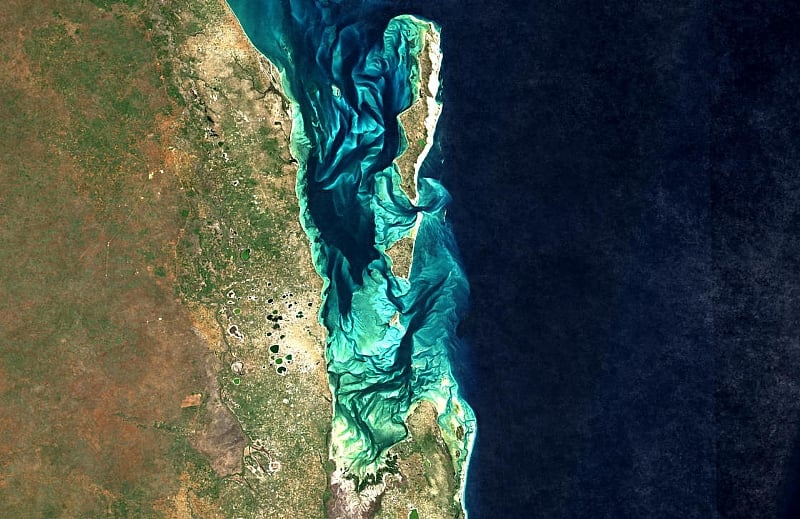 Addressing Earth Observation data barriers in Africa with Di...