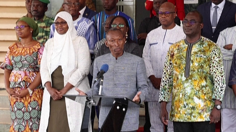 Burkina Faso's prime minister rules out any deal with jihadists, boosts civil militias - Vimarsana News