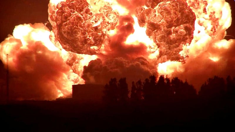 The week in pictures: Europe's shock early heatwave, French Open battles and the Blue Origin blast