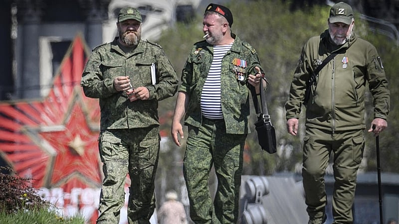Russia and Ukraine trade attacks ahead of Kremlin's WWII celebrations