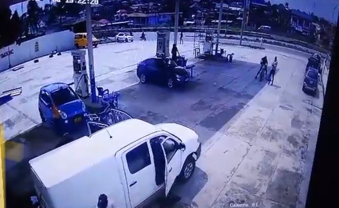 CCTV Footage: Four armed robbers attack bullion van at Ablekuma, kills ...