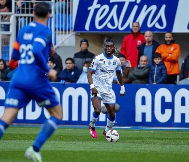 CAF Confederations Cup USM Alger Beat Young Africans To Clinch First 