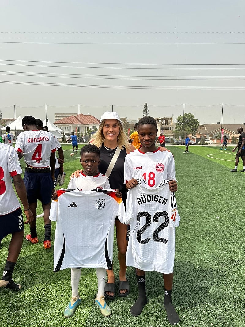 Laura Juul Hansen brings Italian Club Como 1907 to Ghana for a Youth Develop