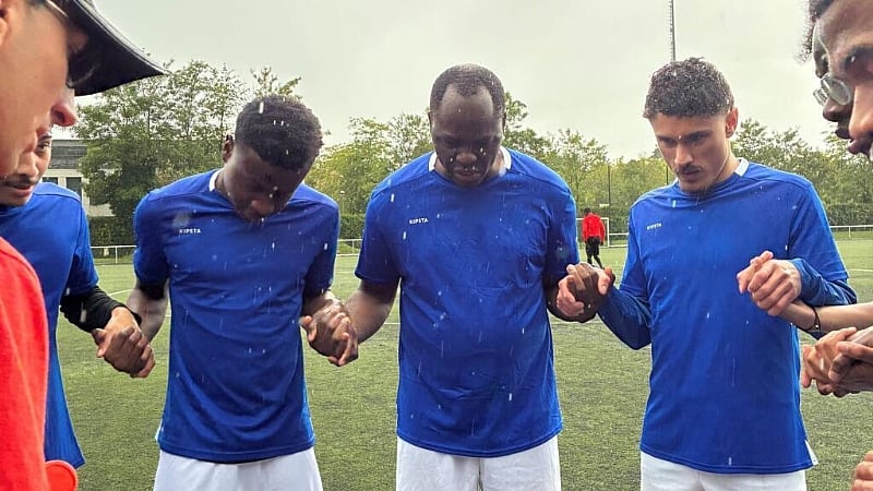 From pew to pitch, Cameroonian priest builds bridges in French banlieue