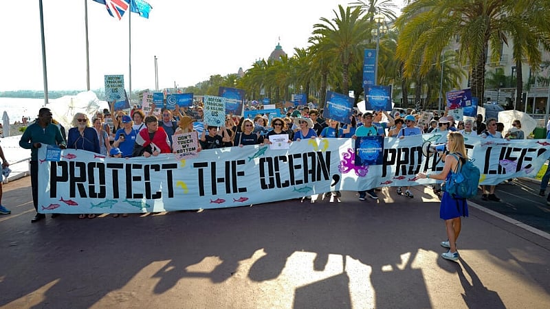 World leaders arrive in France for UN summit on ocean threat...