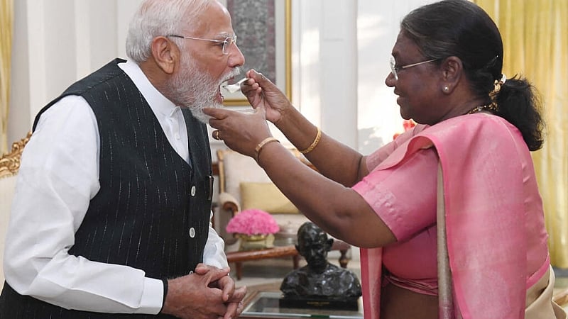 India's president invites Modi to head new coalition government, swearing-in on Sunday - Vimarsana News